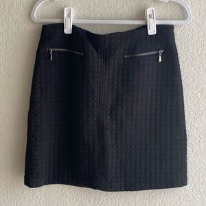 LAUNDRY BY SHELLI SEGAL Black Quilted Mini Skirt Skirt Zipper Pockets - Size 6
